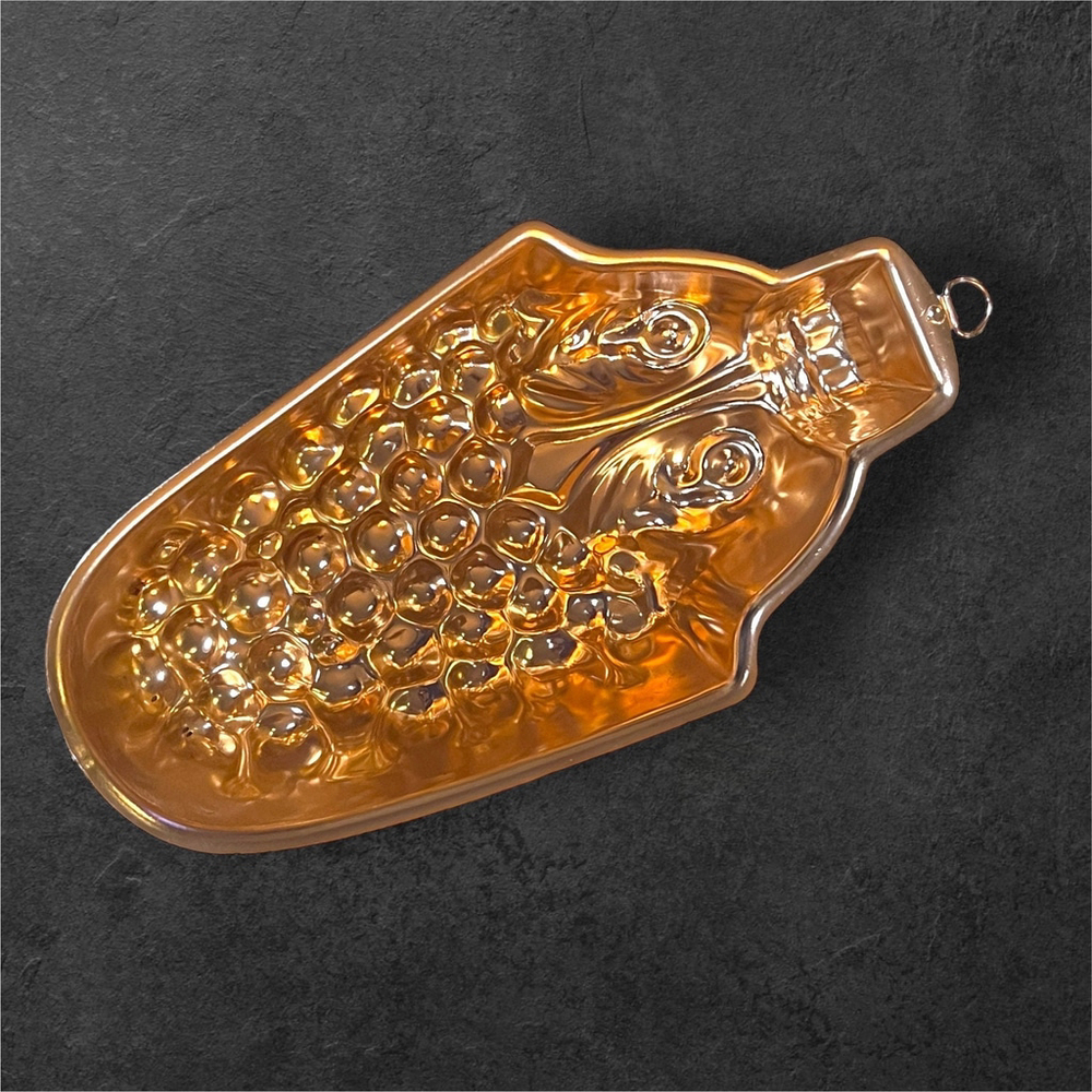 70s Grapes Metal Jello Mold Vintage Copper Colored Grapes Vintage Farmhouse - Picture 3 of 10